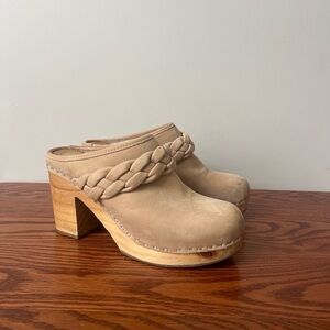 Dolce Vida Braided Tan Clogs